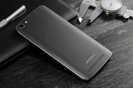 Doogee-Y200