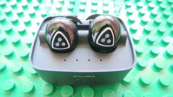 Syllable D900S
