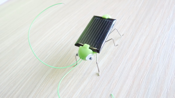 solar-powered-grasshopper-12