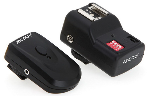 andoer-16-channels-radio-wireless-remote-speedlite-flash-trigger-universal-2