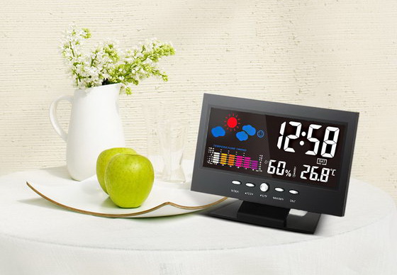 LCD Digital Temperature Clock