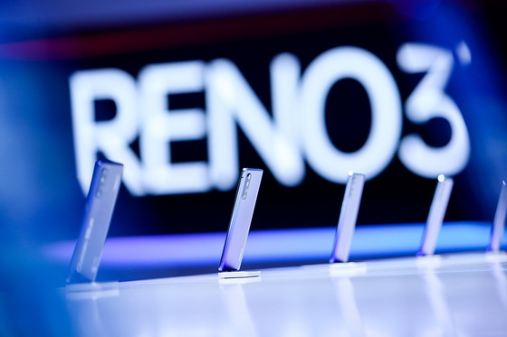 OPPO Reno3